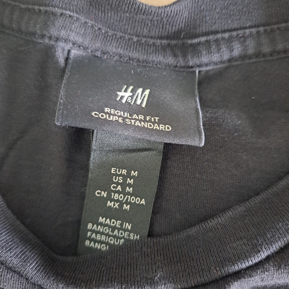 H&M Tee - Picture 4 of 4
